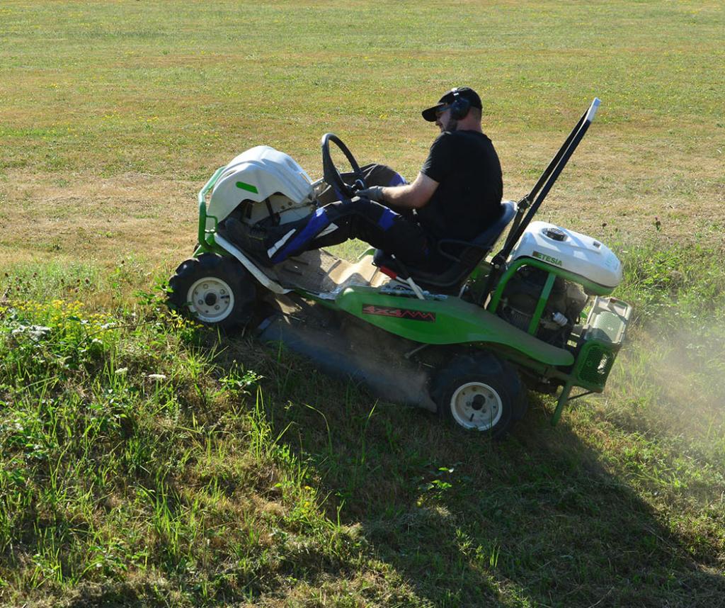 Attila AK 98X : Brushcutters Etesia