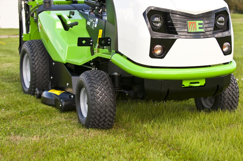 Hydro 100 III Rideon mowers Etesia